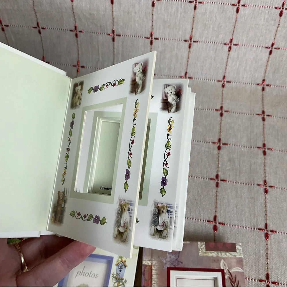 Set Of 4 Vintage 1998 Publications International Ltd Mini Photo Albums Country